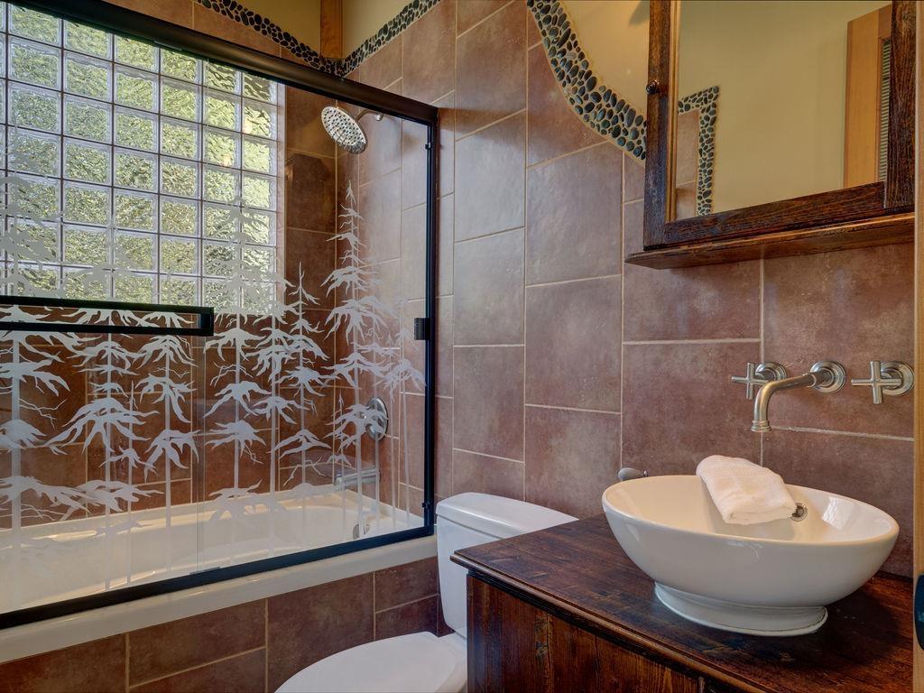 6259 Sunshine Coast Highway, Sechelt, British Columbia  V7Z 0M1 - Photo 12 - R2779361