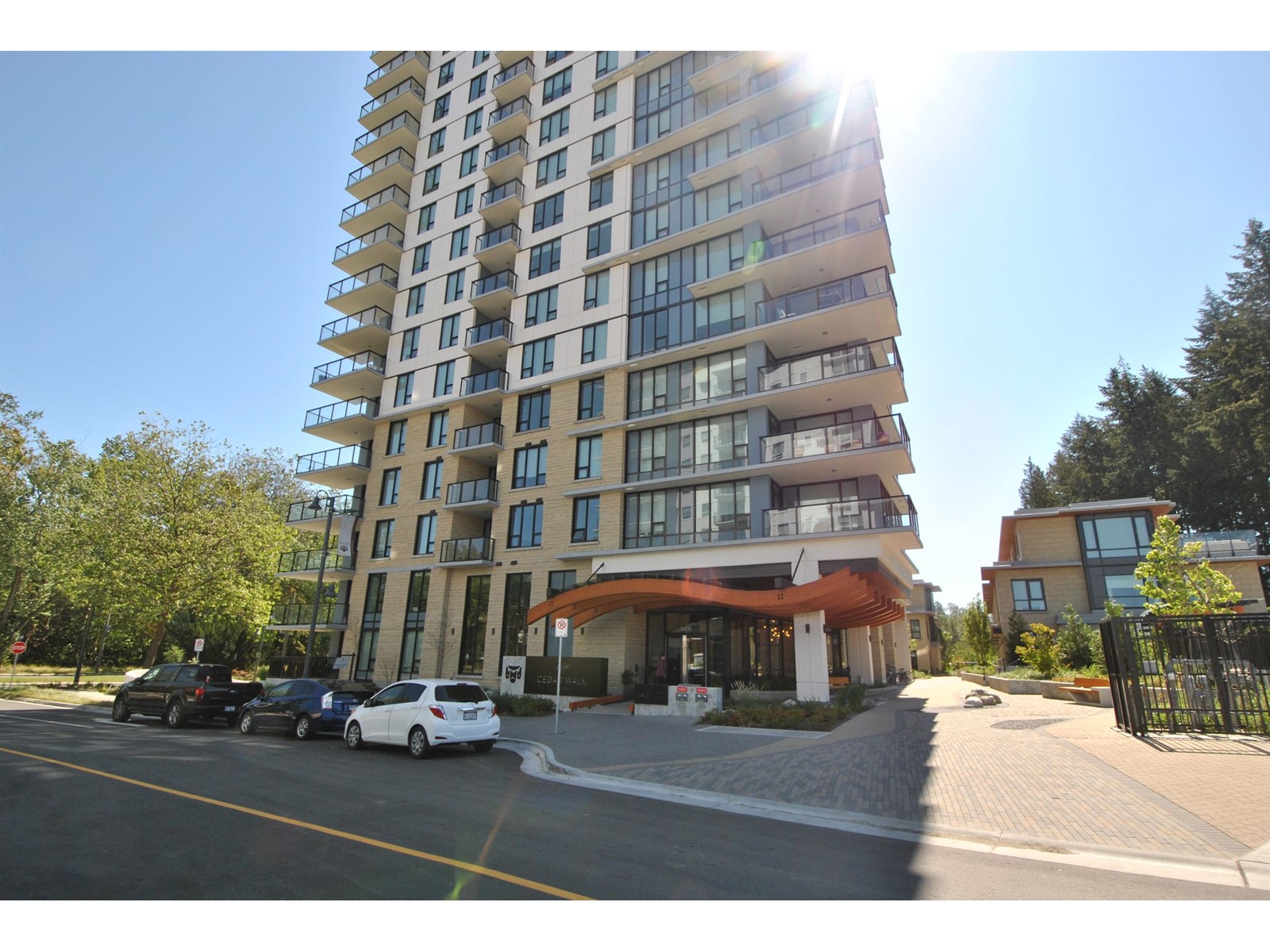 201 5410 Shortcut Road, Vancouver, British Columbia  V6T 0C8 - Photo 2 - R2779397