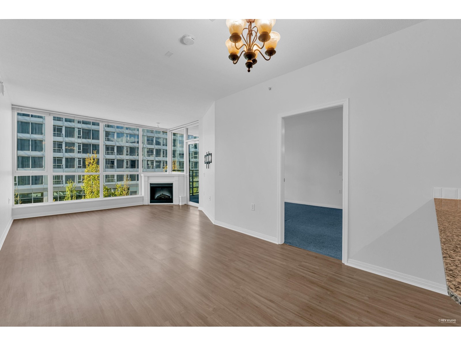 503 138 E Esplanade, North Vancouver, British Columbia  V7L 4X9 - Photo 8 - R2778551