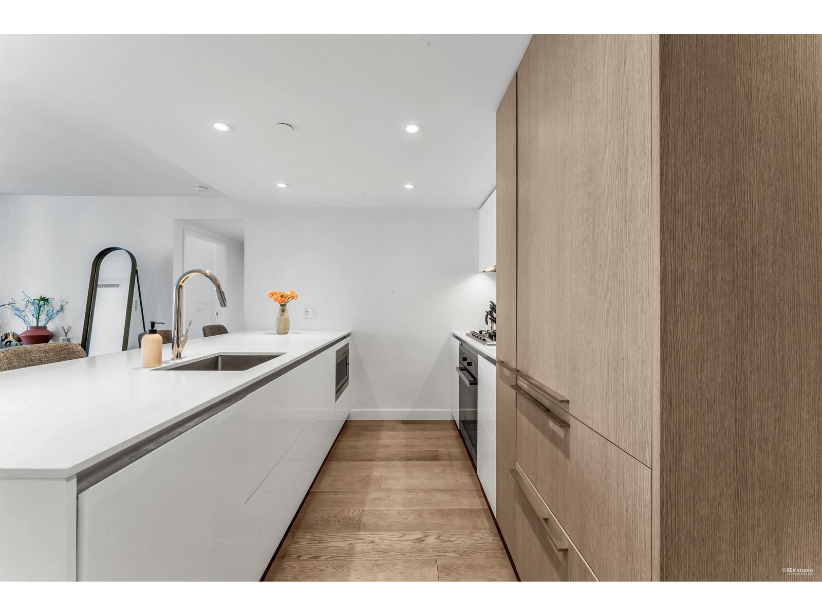 1610 1111 Richards Street, Vancouver, British Columbia  V6B 0S3 - Photo 10 - R2779481
