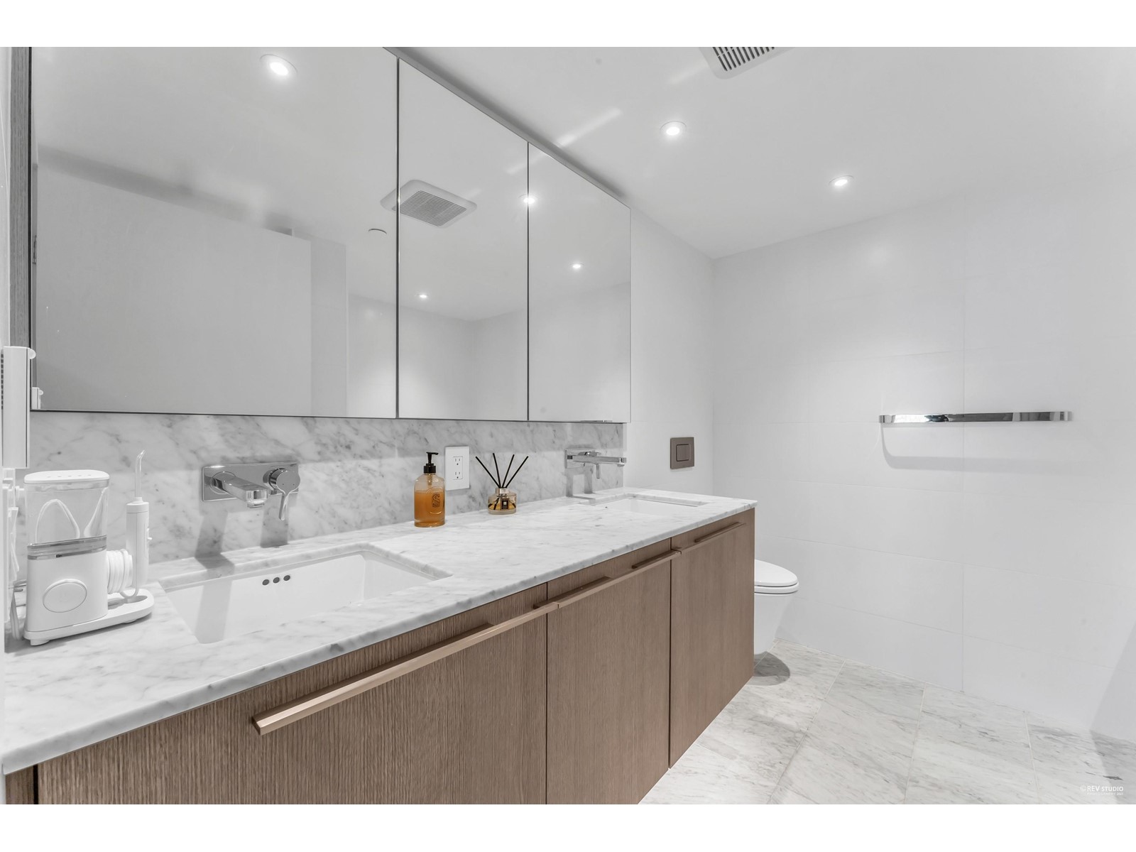 1610 1111 Richards Street, Vancouver, British Columbia  V6B 0S3 - Photo 17 - R2779481