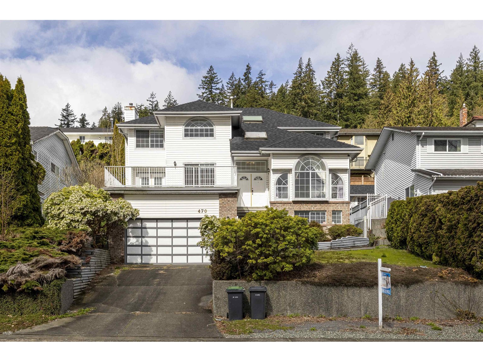 470 Riverview Crescent, Coquitlam, British Columbia  V3C 4X9 - Photo 1 - R2779577