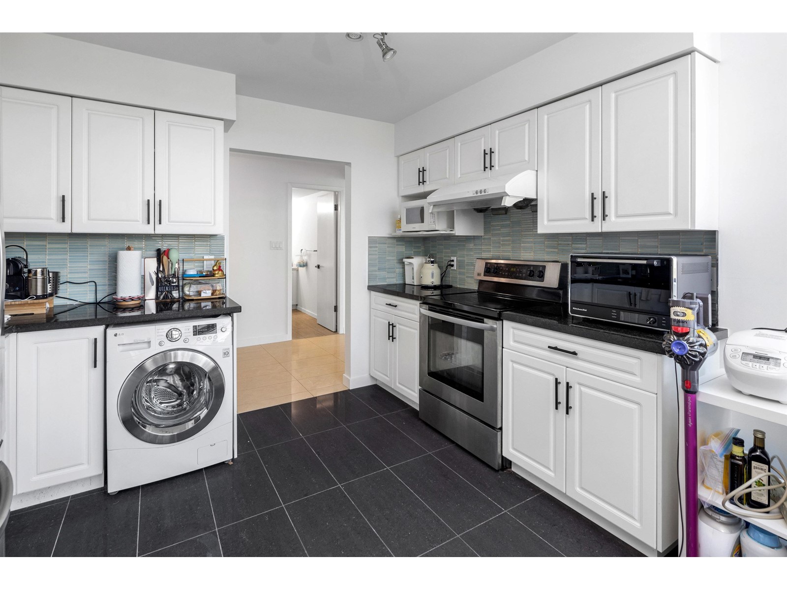 2003 6070 Mcmurray Avenue, Burnaby, British Columbia  V5H 4J3 - Photo 10 - R2779479