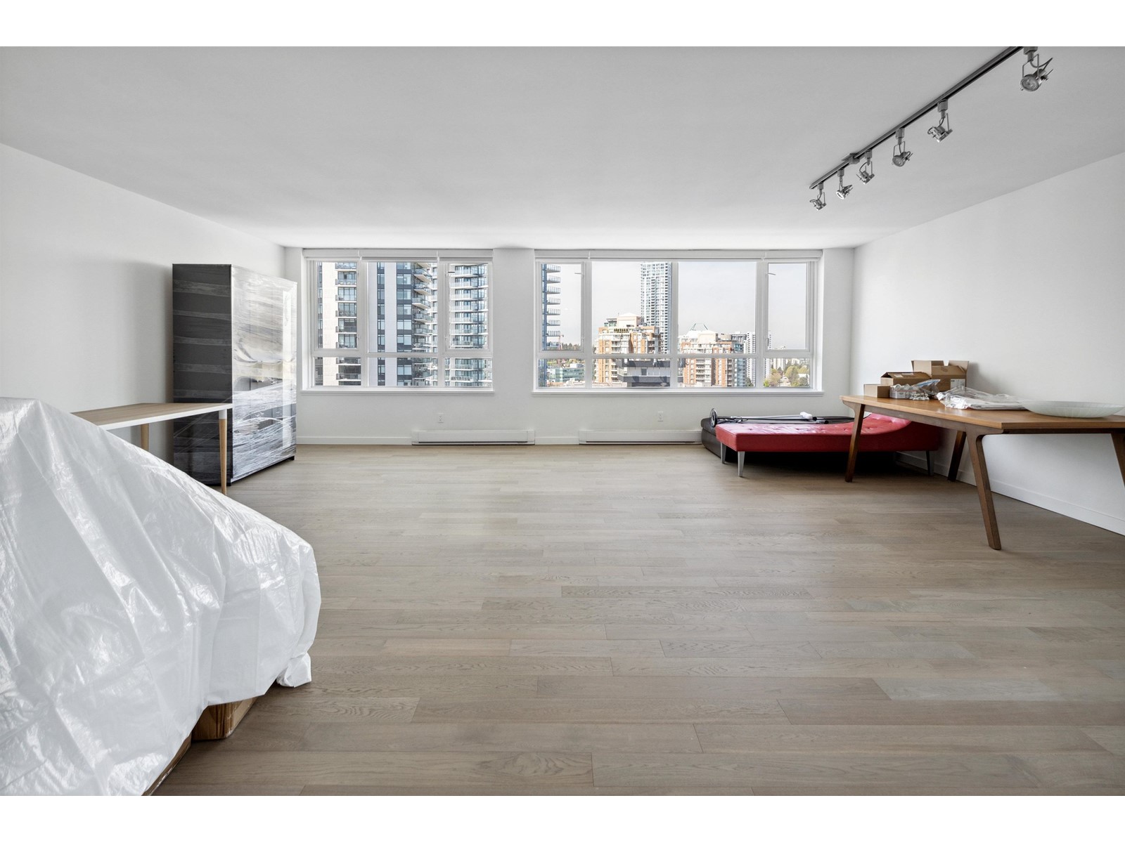 2003 6070 Mcmurray Avenue, Burnaby, British Columbia  V5H 4J3 - Photo 4 - R2779479