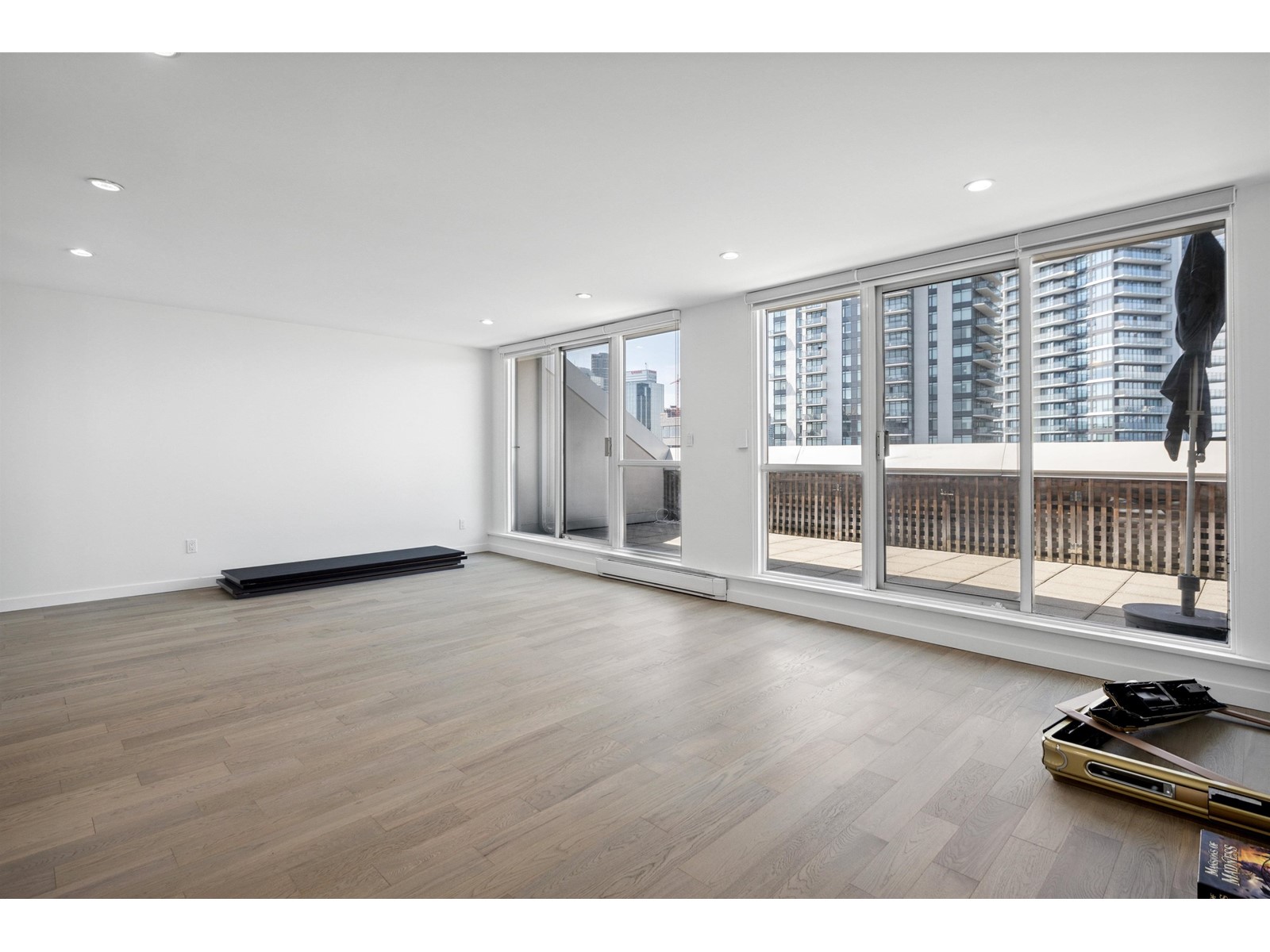 2003 6070 Mcmurray Avenue, Burnaby, British Columbia  V5H 4J3 - Photo 16 - R2779479