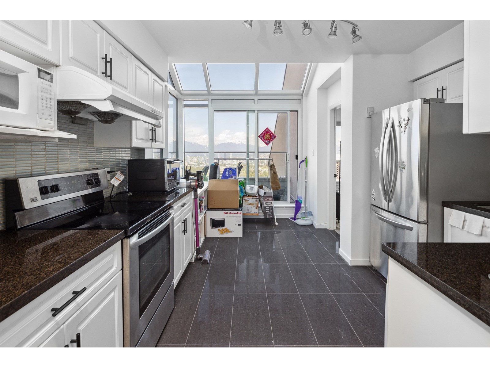 2003 6070 Mcmurray Avenue, Burnaby, British Columbia  V5H 4J3 - Photo 8 - R2779479