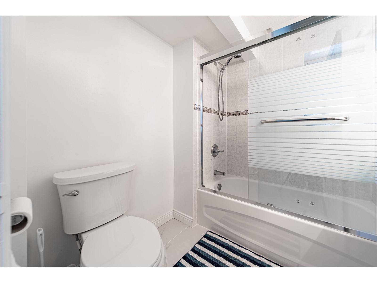 1066 E 55th Avenue, Vancouver, British Columbia  V5X 1N9 - Photo 17 - R2777247