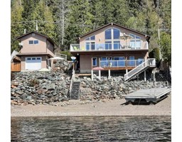 5106 Squilax-Anglemont Road, North Shuswap