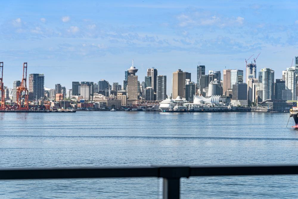 601 185 Victory Ship Way, North Vancouver, British Columbia  V7L 0G2 - Photo 9 - R2765873