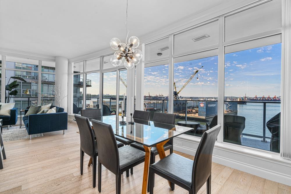 601 185 Victory Ship Way, North Vancouver, British Columbia  V7L 0G2 - Photo 14 - R2765873