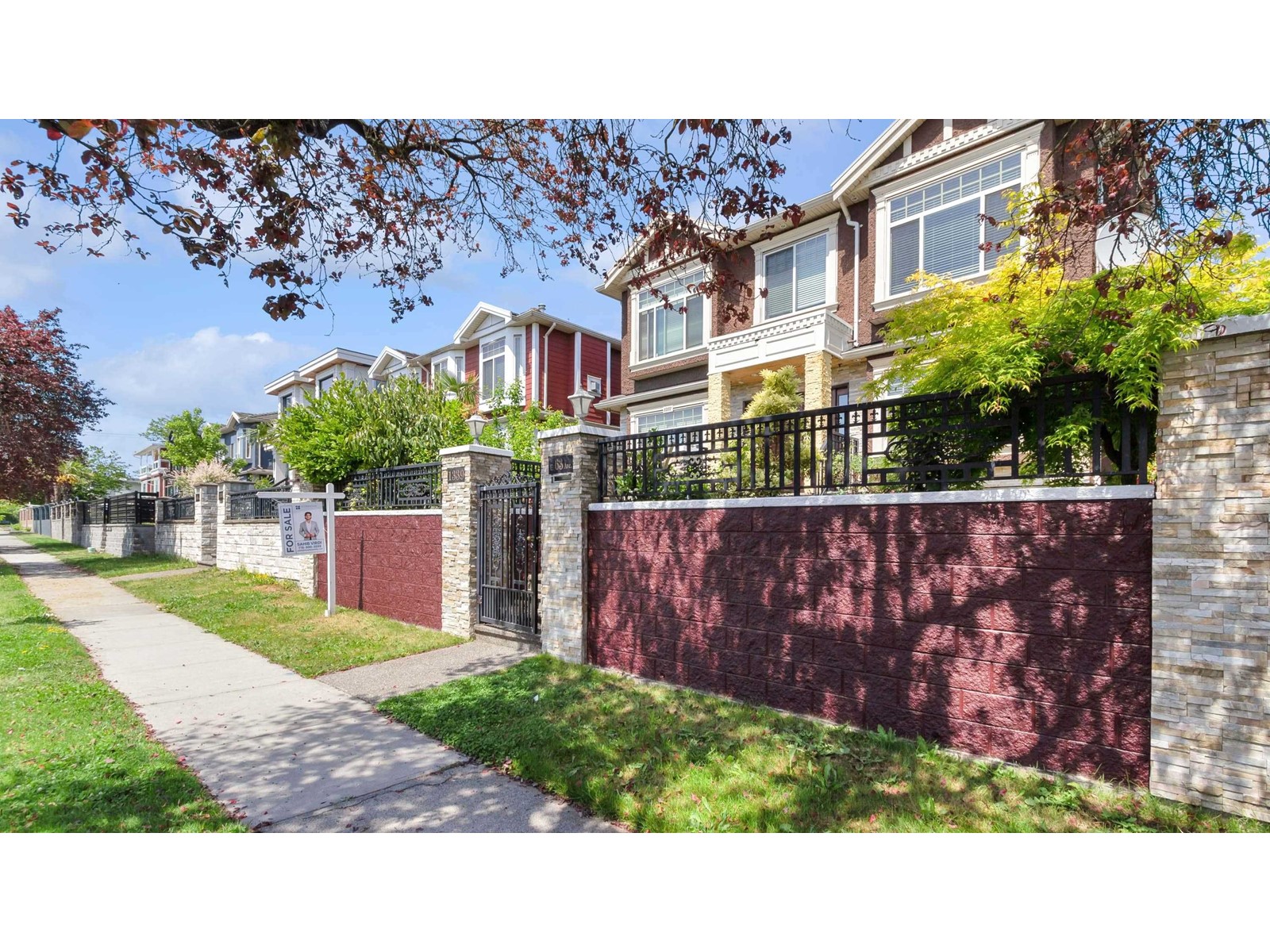 1339 E 63rd Avenue, Vancouver, British Columbia  V5X 2L5 - Photo 2 - R2777982