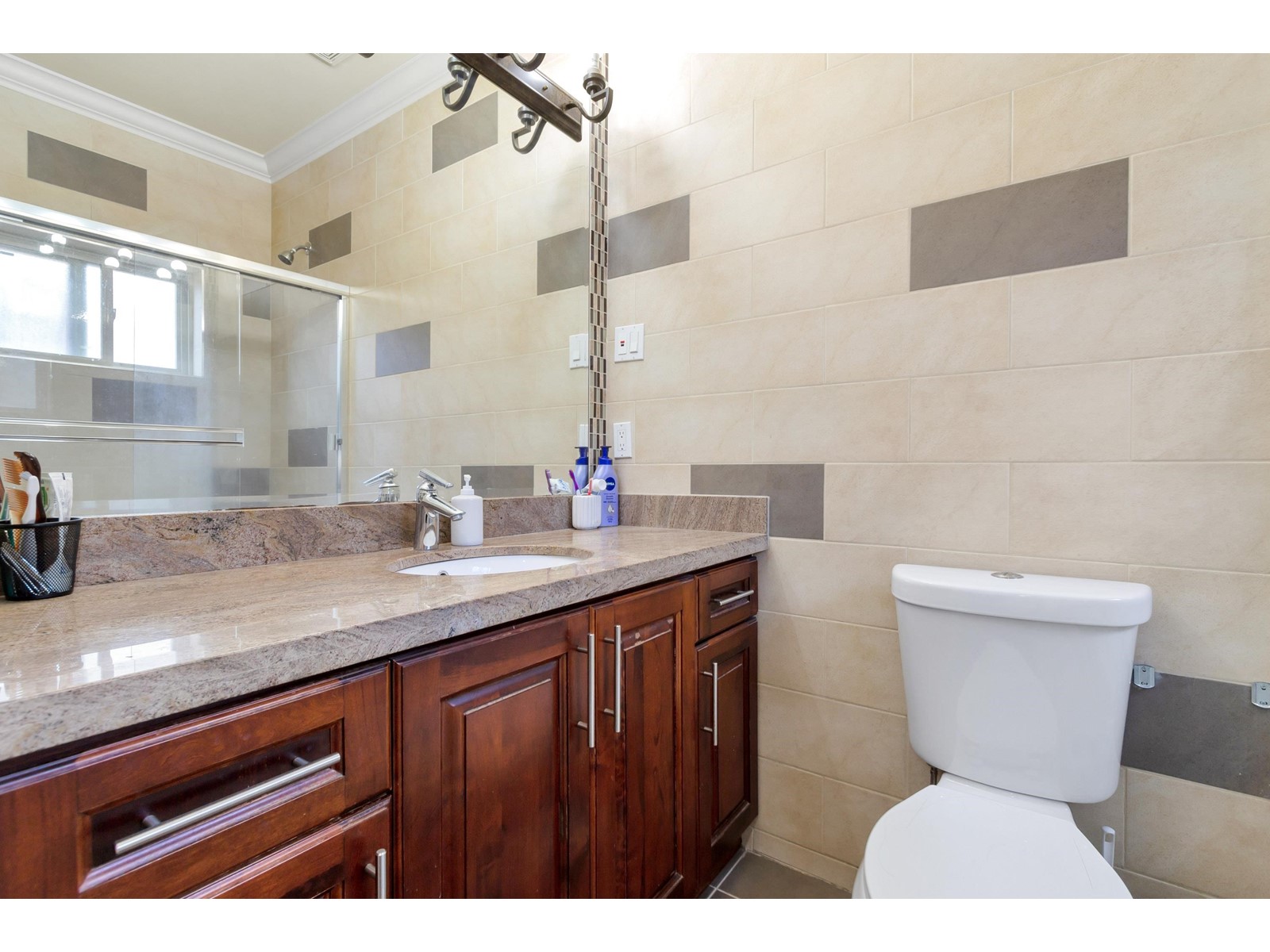 1339 E 63rd Avenue, Vancouver, British Columbia  V5X 2L5 - Photo 12 - R2777982