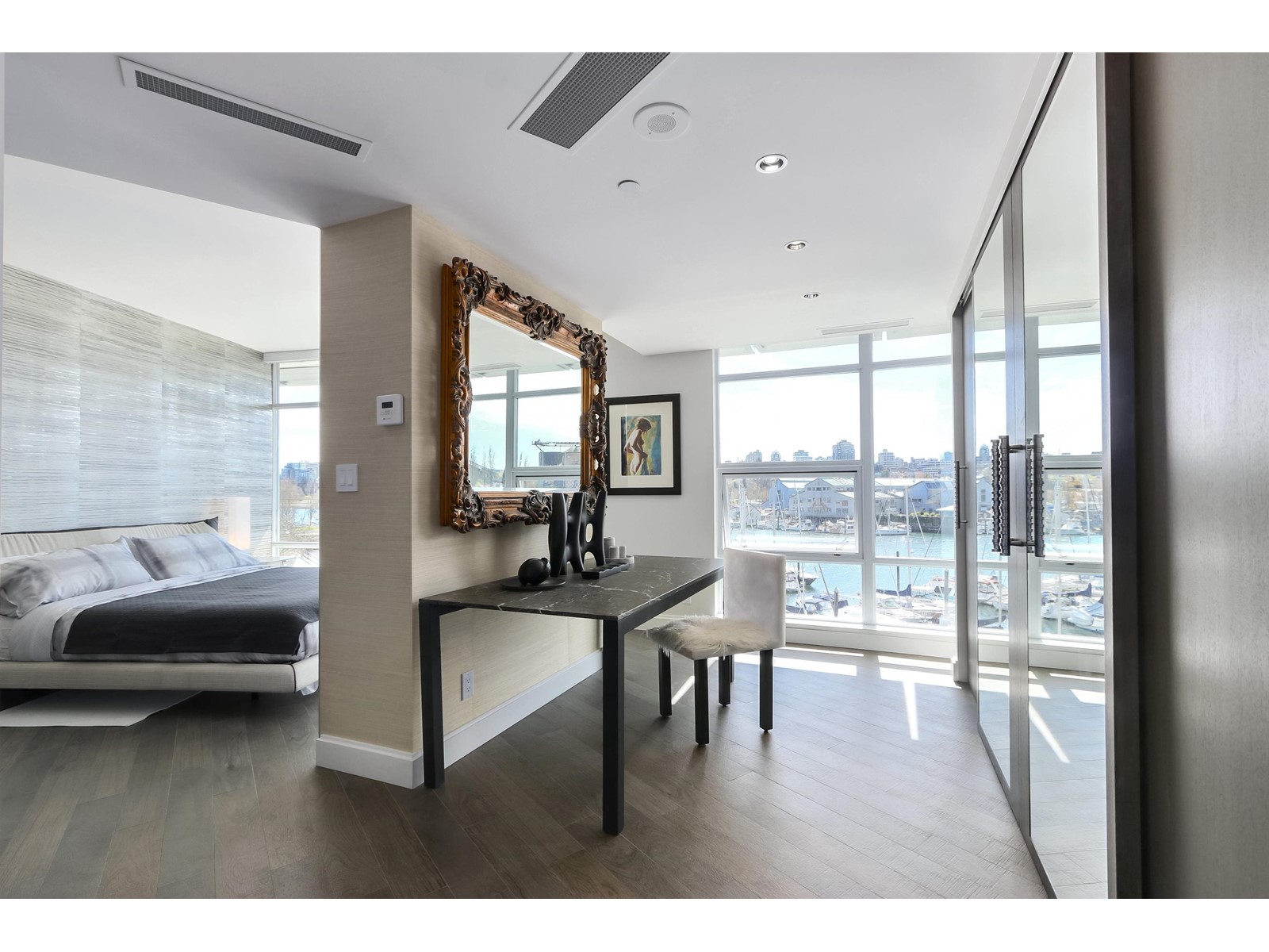 302 628 Kinghorne Mews, Vancouver, British Columbia  V6Z 3H6 - Photo 15 - R2780179