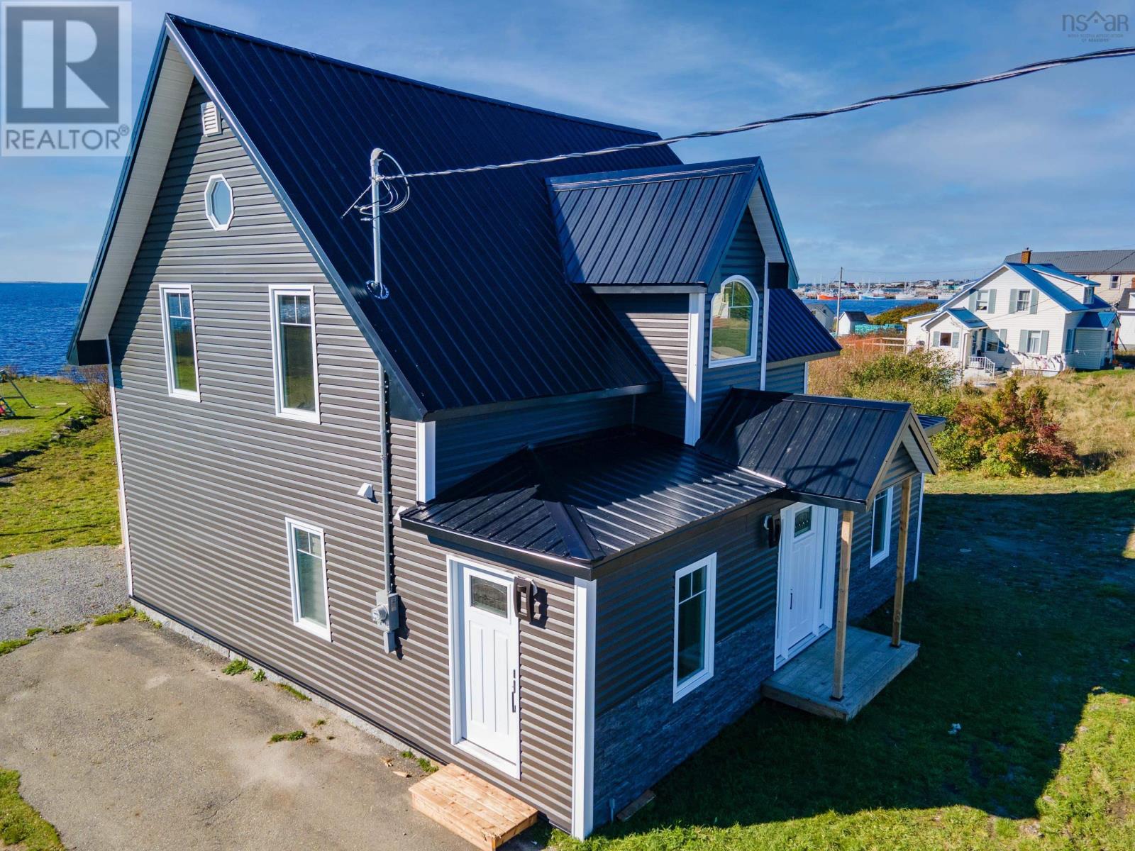2844 Main Street, Clark's Harbour, Nova Scotia  B0W 1P0 - Photo 5 - 202225220
