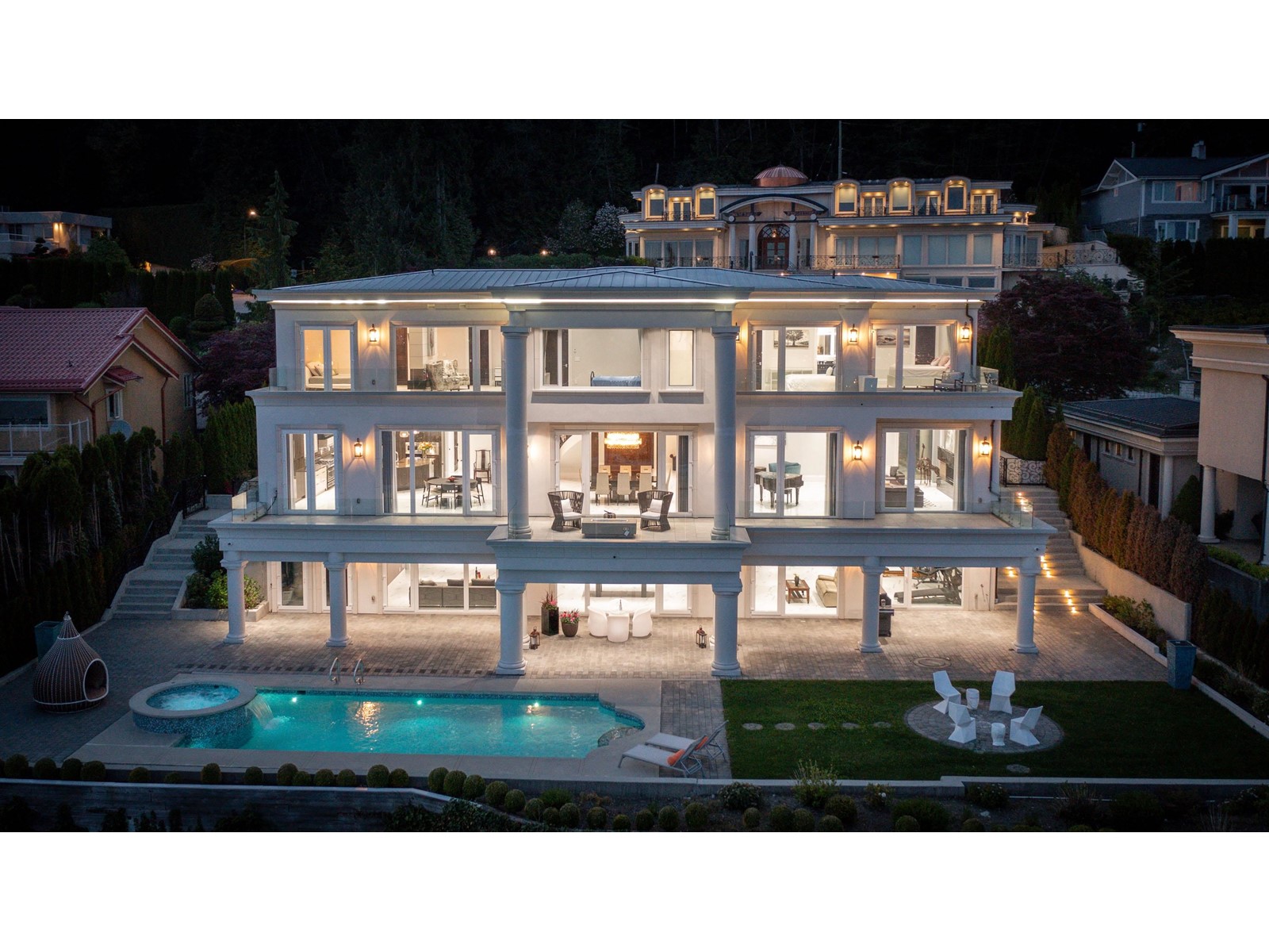 1182 EYREMOUNT DRIVE, west vancouver, British Columbia