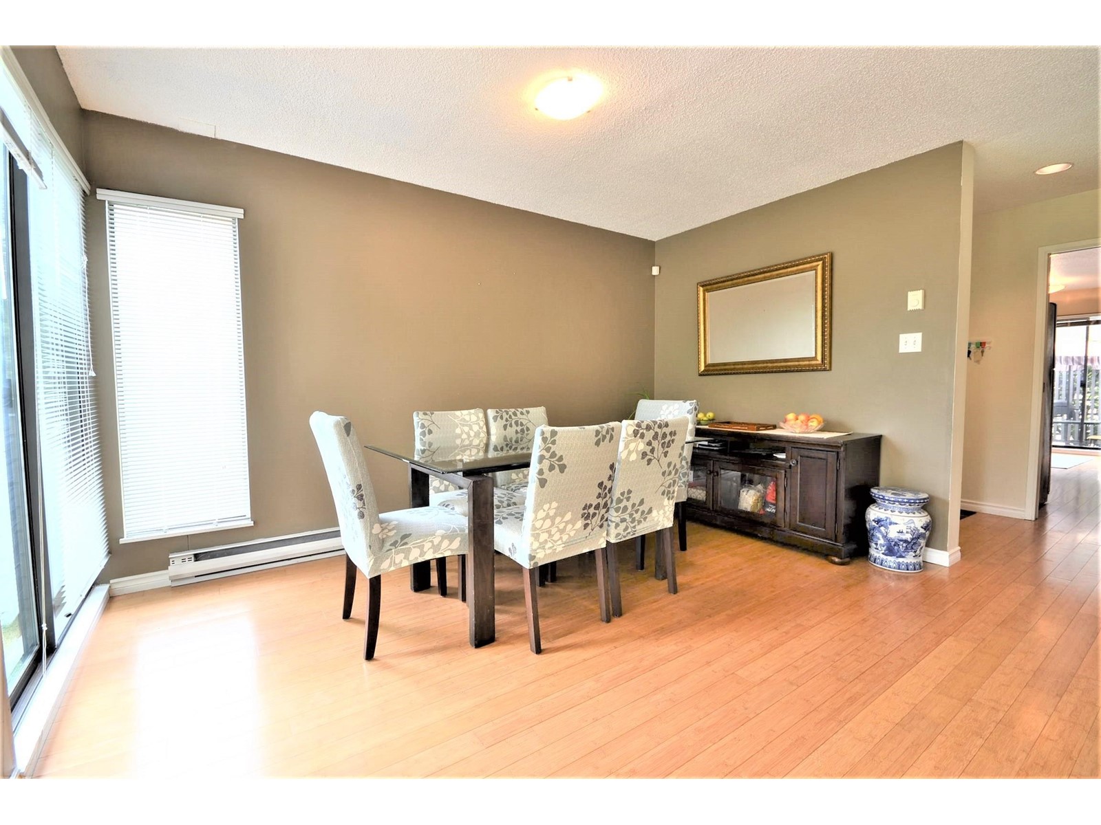 5747 Mayview Circle, Burnaby, British Columbia  V5E 4B7 - Photo 13 - R2781037