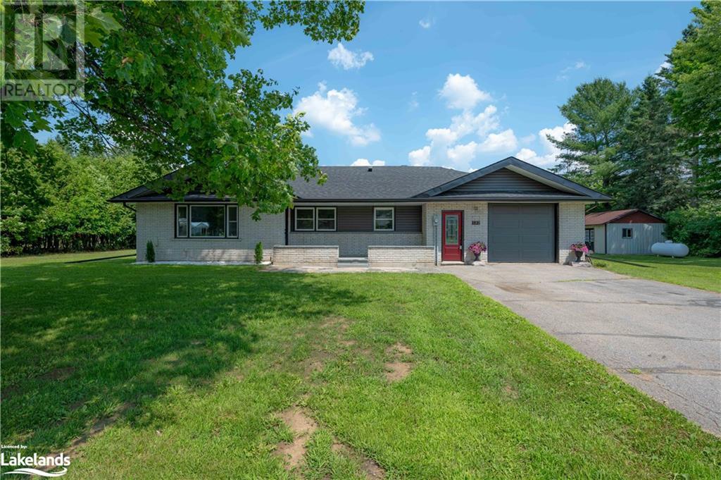 182 bobcaygeon road, minden