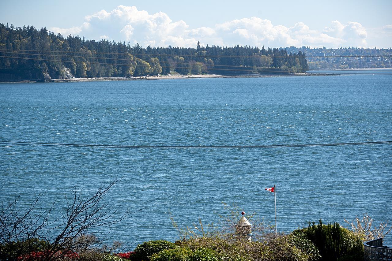 301 2135 Argyle Avenue, West Vancouver, British Columbia  V7V 1A5 - Photo 8 - R2780732