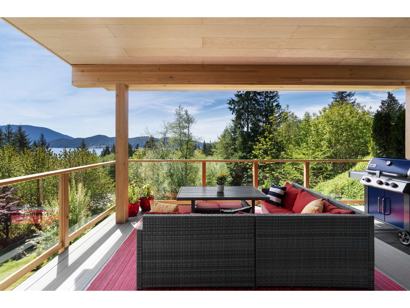 111 Wharf Road, Gibsons, British Columbia  V0N 1V6 - Photo 16 - R2780956