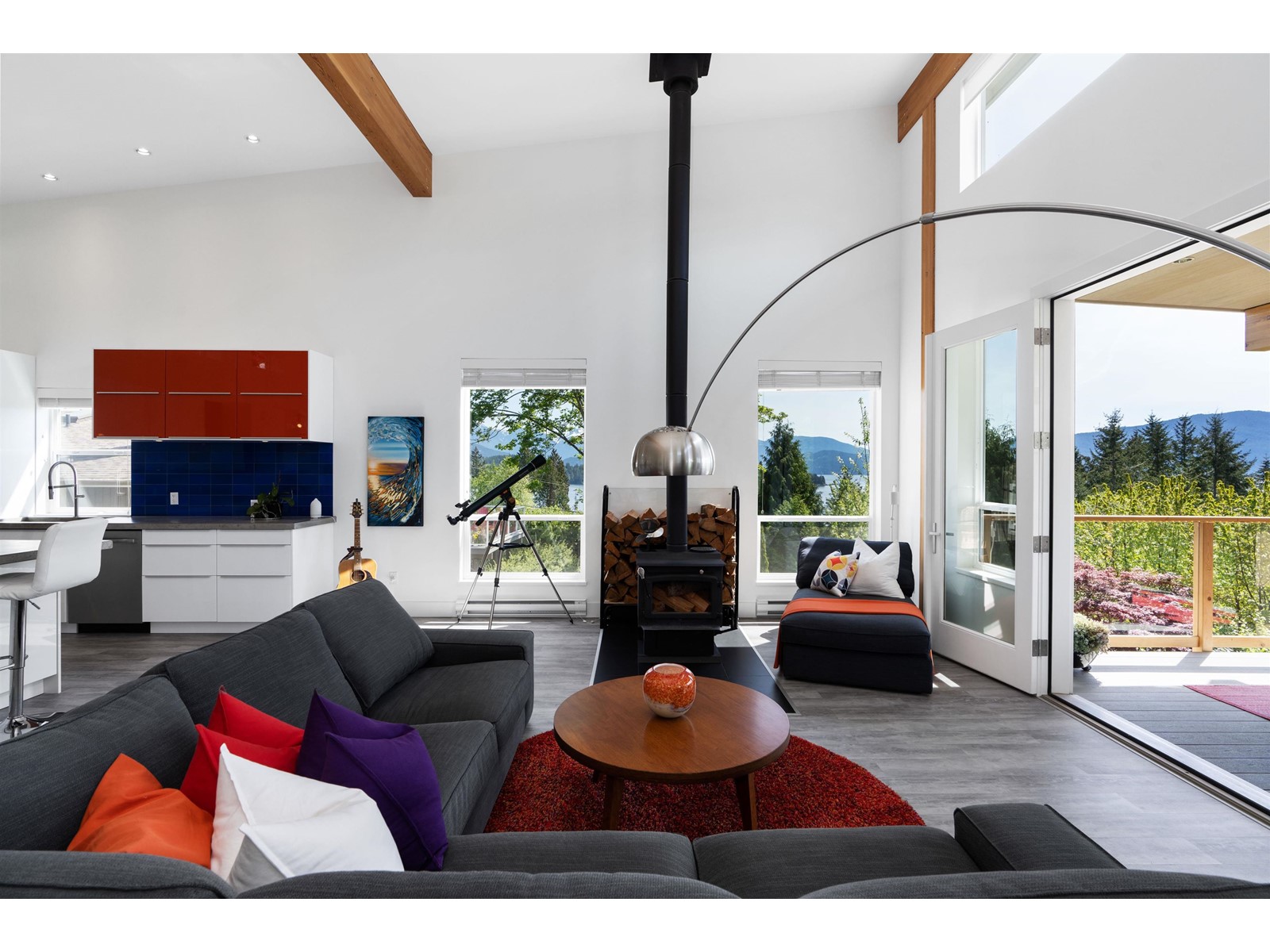 111 Wharf Road, Gibsons, British Columbia  V0N 1V6 - Photo 14 - R2780956