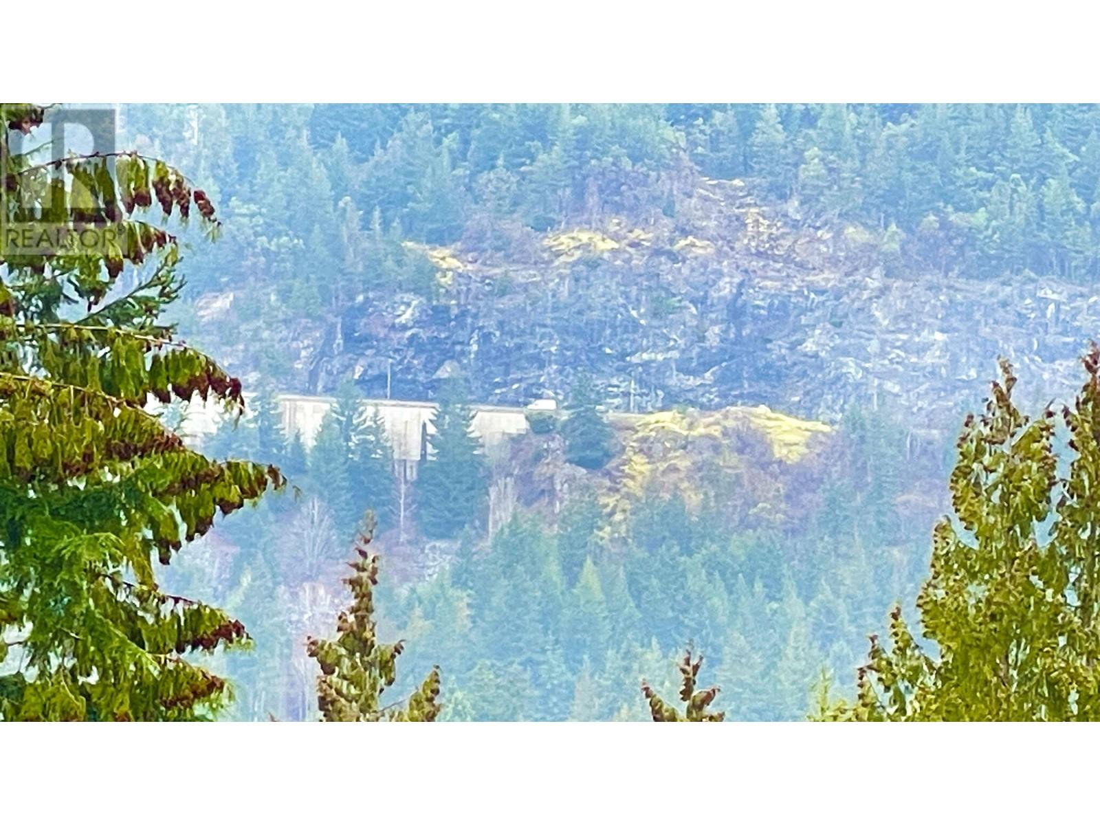 5456 Keith Road, West Vancouver, British Columbia  V7W 3C9 - Photo 2 - R2780105