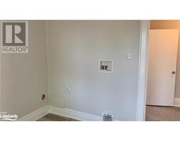 587 YONGE Street