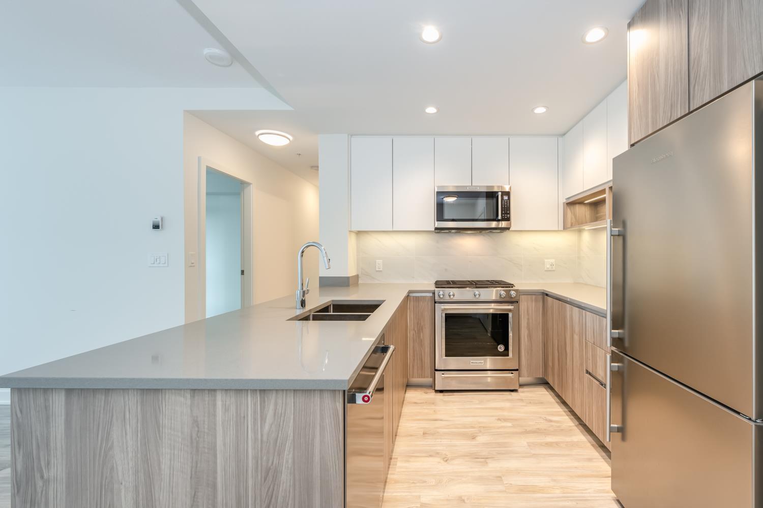 305 8940 University Crescent, Burnaby, British Columbia  V5A 4Y8 - Photo 8 - R2781235