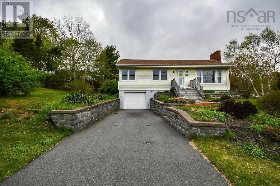 9 Donaldson Avenue, Halifax, Nova Scotia  B3M 3B4 - Photo 2 - 202310124