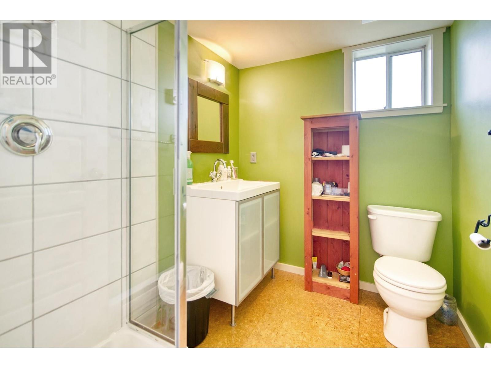 736 Creekside Crescent, Gibsons, British Columbia  V0N 1V9 - Photo 20 - R2775560