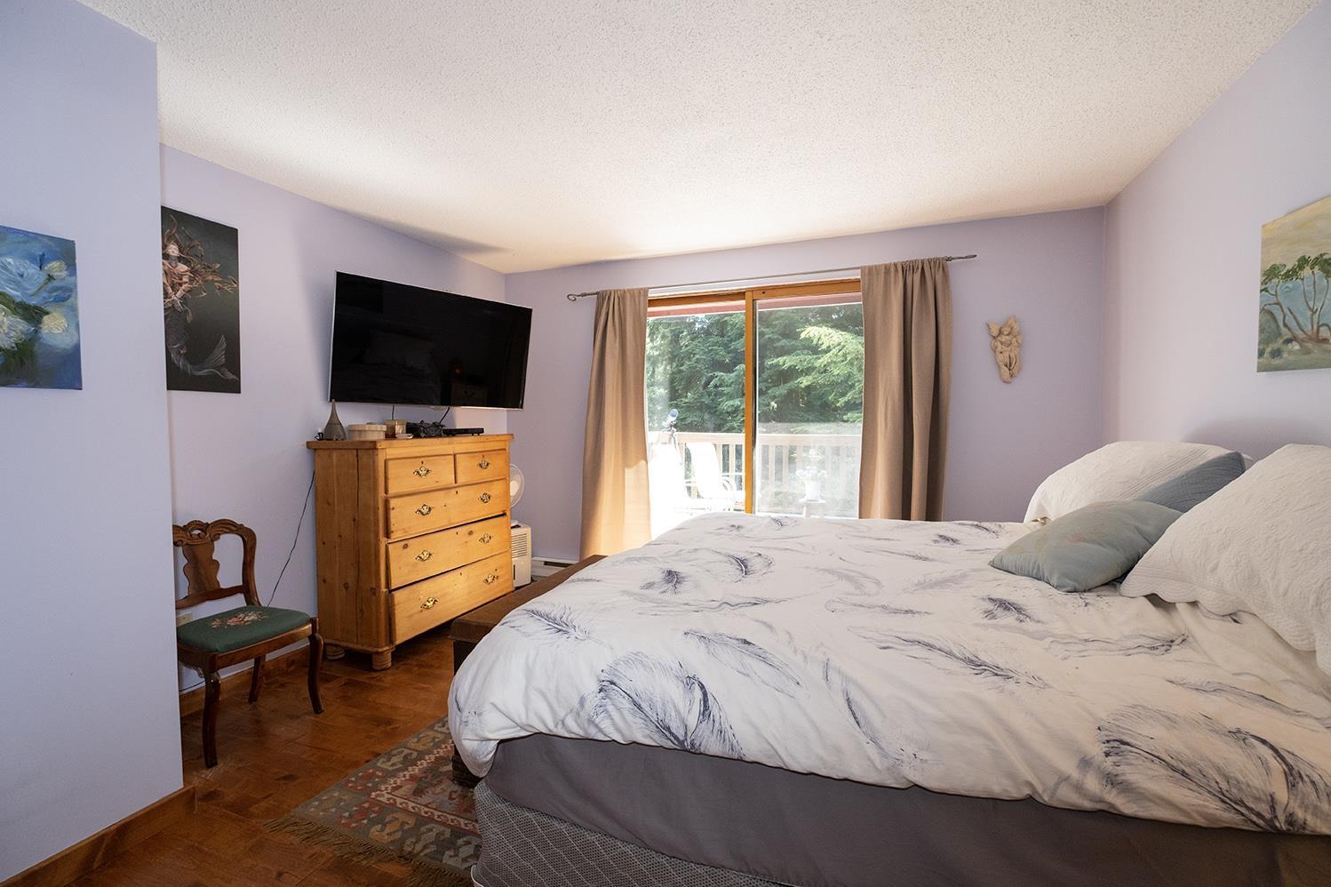 2821 Lower Road, Roberts Creek, British Columbia  V0N 2W4 - Photo 17 - R2781714