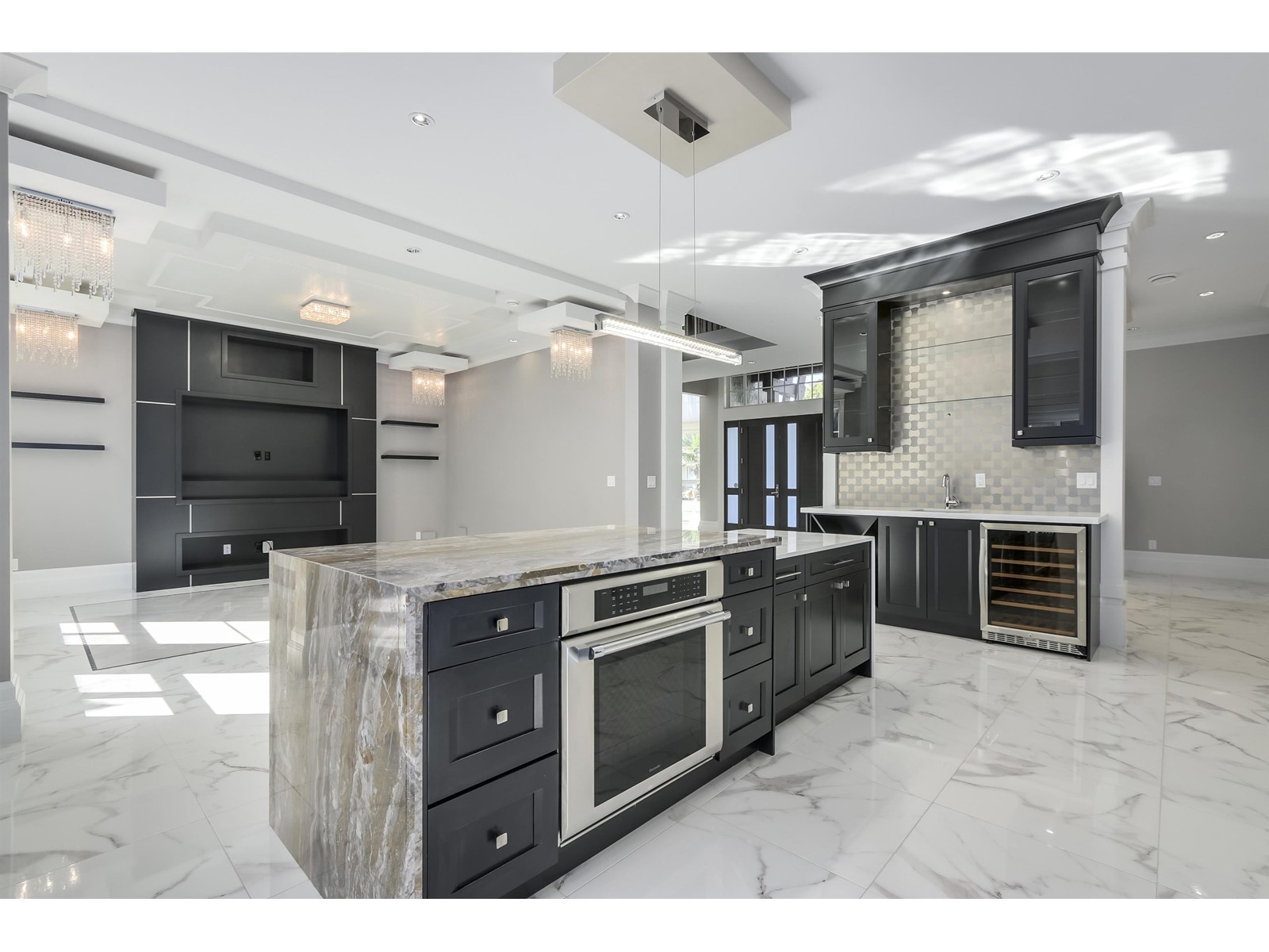 8288 Lucerne Road, Richmond, British Columbia  V6Y 2H3 - Photo 11 - R2781565