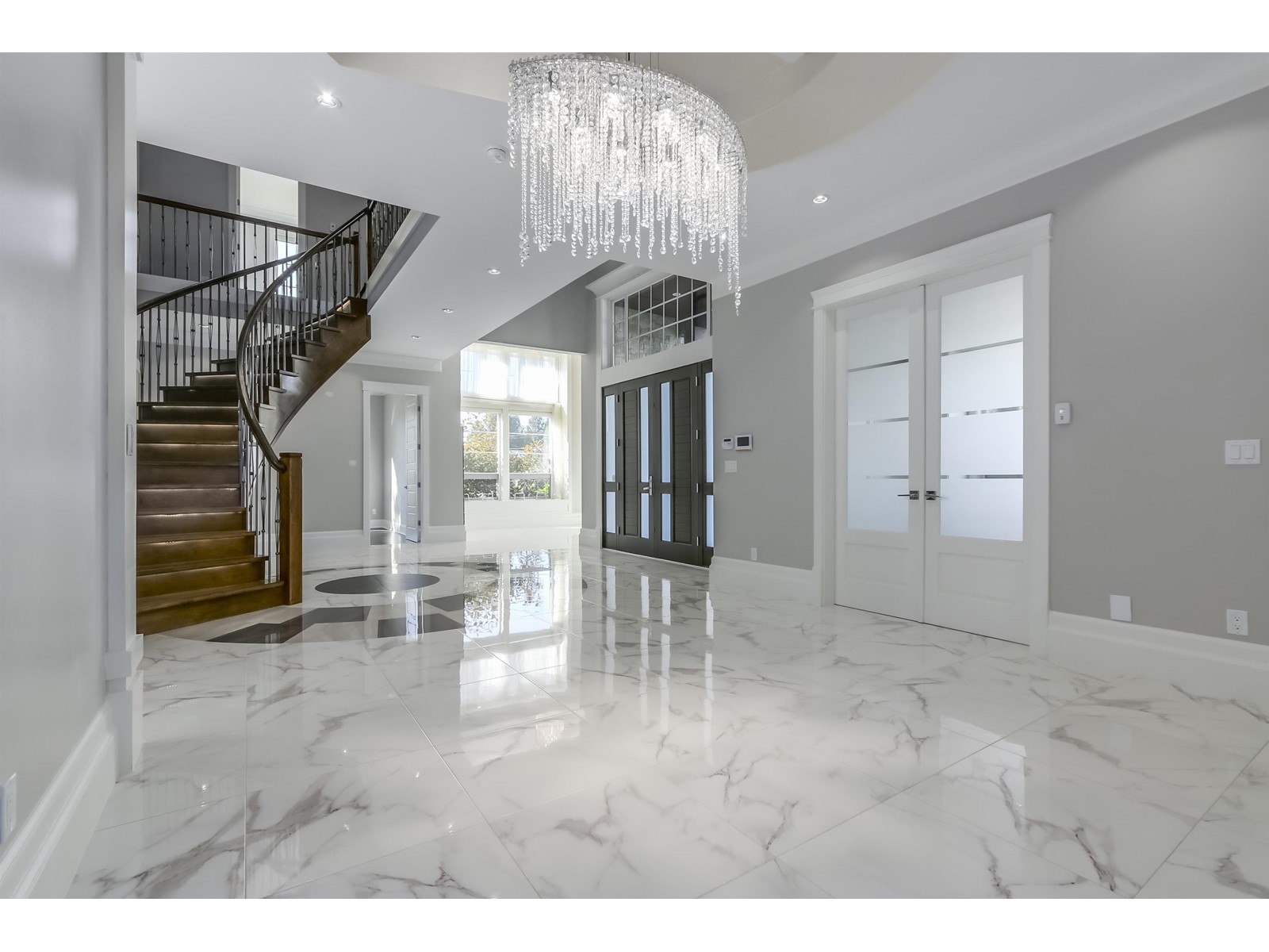 8288 Lucerne Road, Richmond, British Columbia  V6Y 2H3 - Photo 4 - R2781565