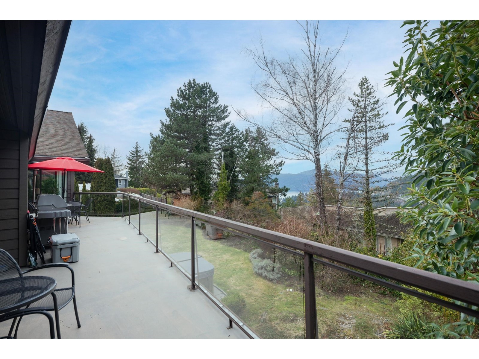 4711 Woodburn Court, West Vancouver, British Columbia  V7S 3B3 - Photo 13 - R2781847