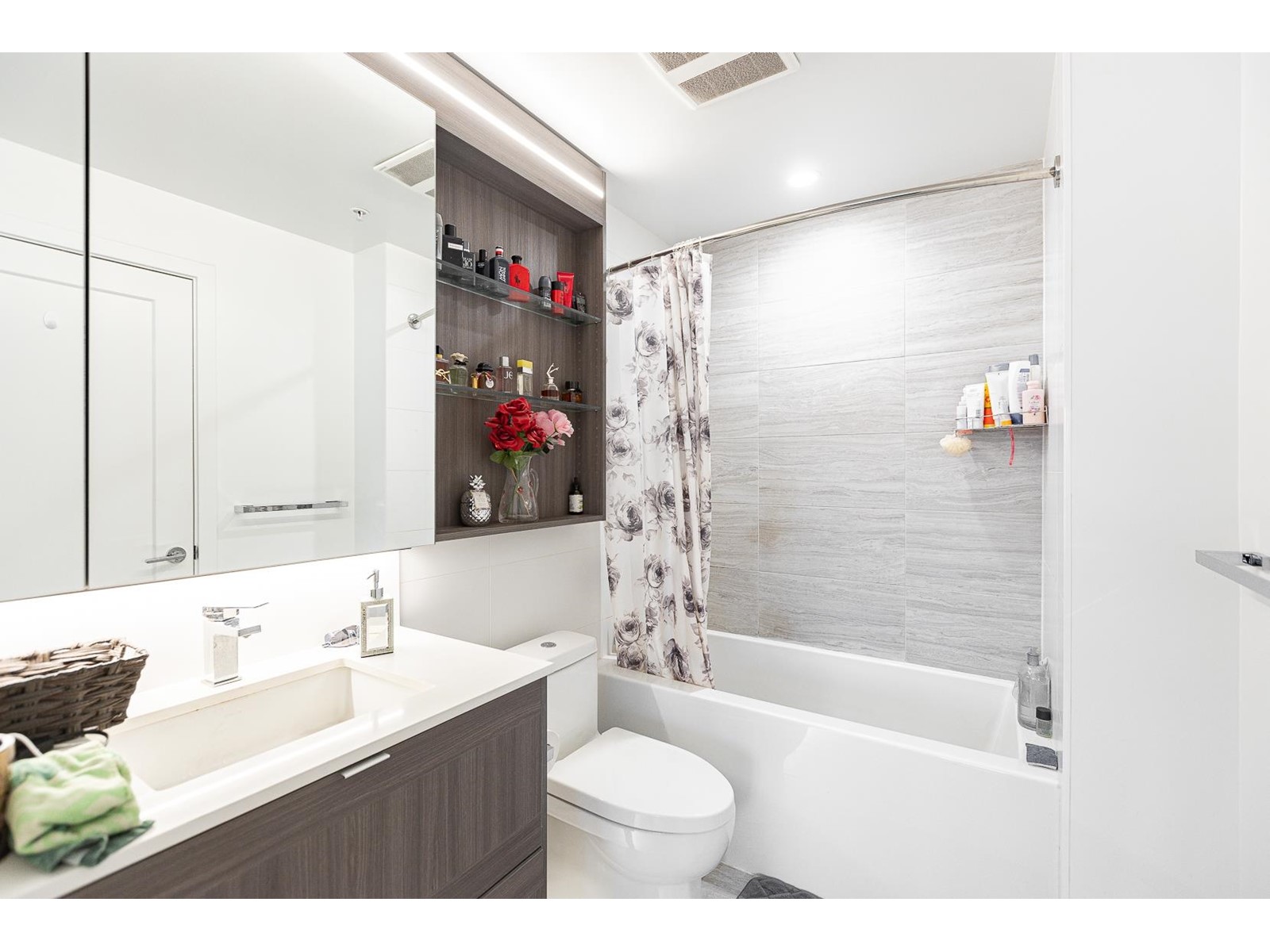 1605 2351 Beta Avenue, Burnaby, British Columbia  V5C 0M2 - Photo 9 - R2778406