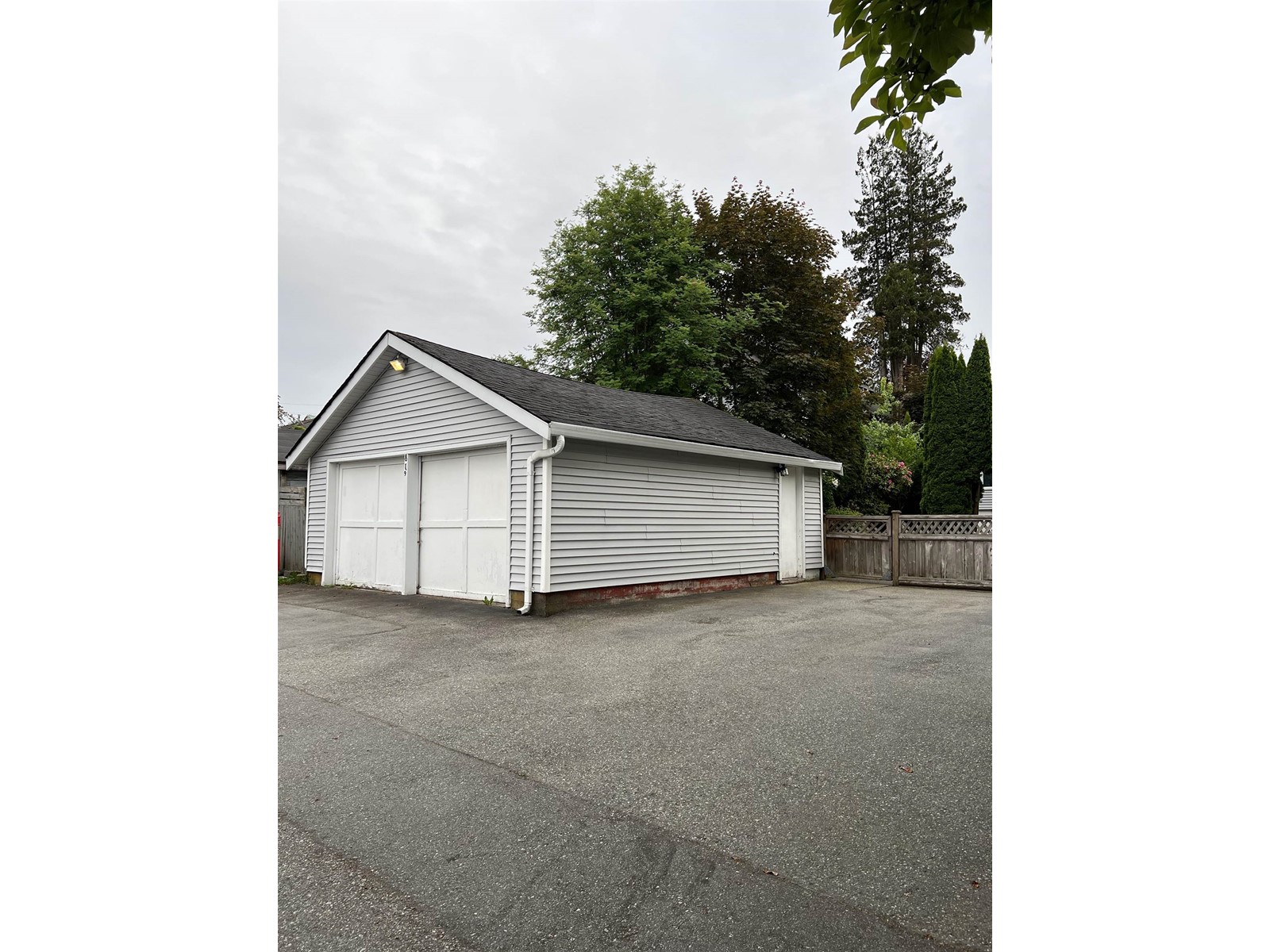 819 Fifth Street, New Westminster, British Columbia  V3L 2Y5 - Photo 3 - R2782093
