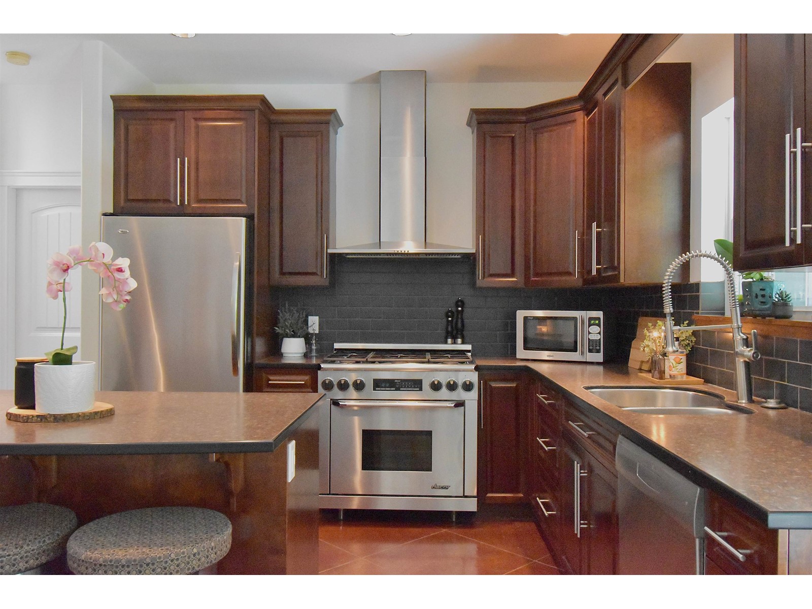 891 Oceanmount Boulevard, Gibsons, British Columbia  V0N 1V8 - Photo 12 - R2782139