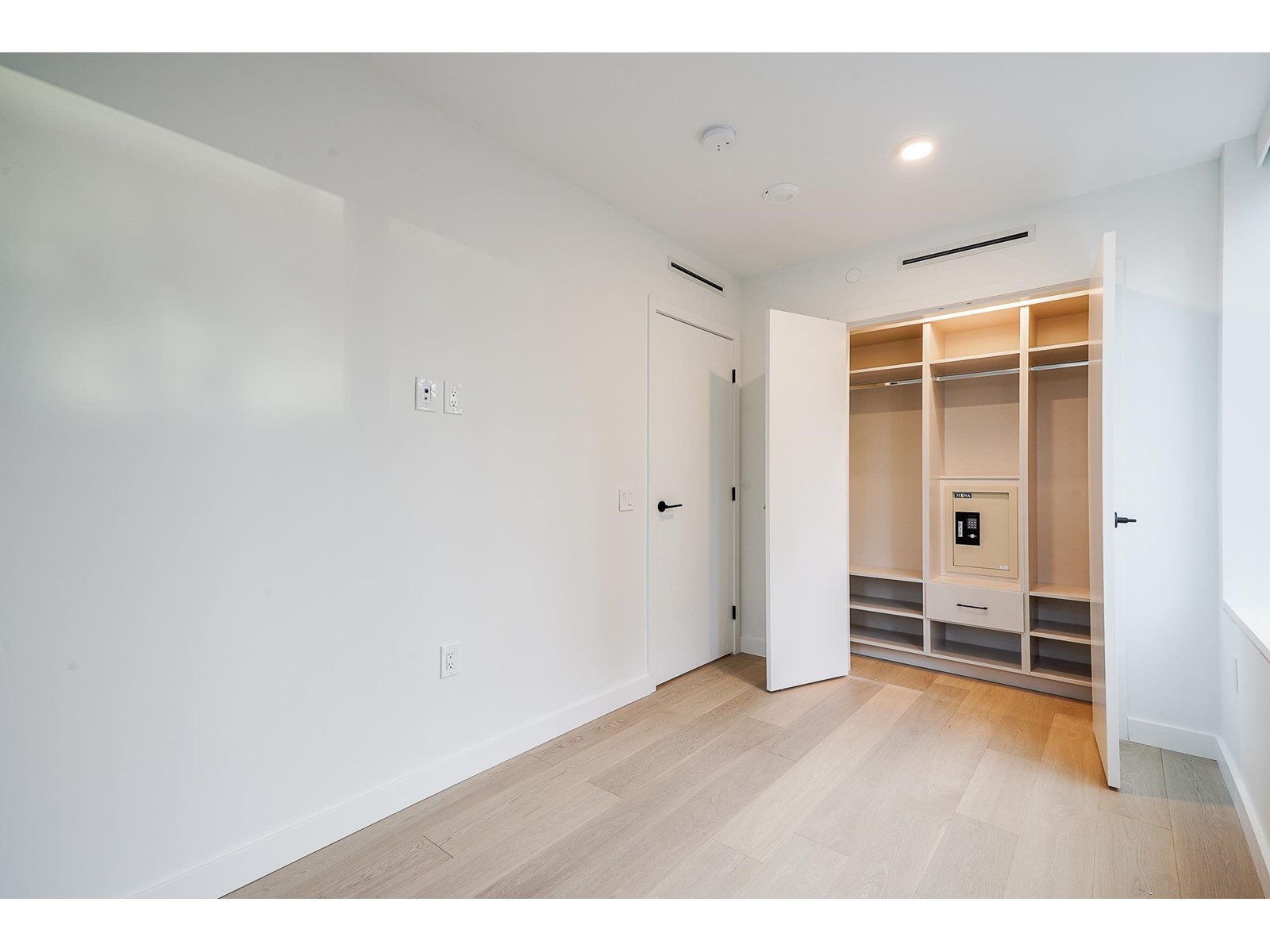 401 1365 Davie Street, Vancouver, British Columbia  V6E 1N5 - Photo 19 - R2781177