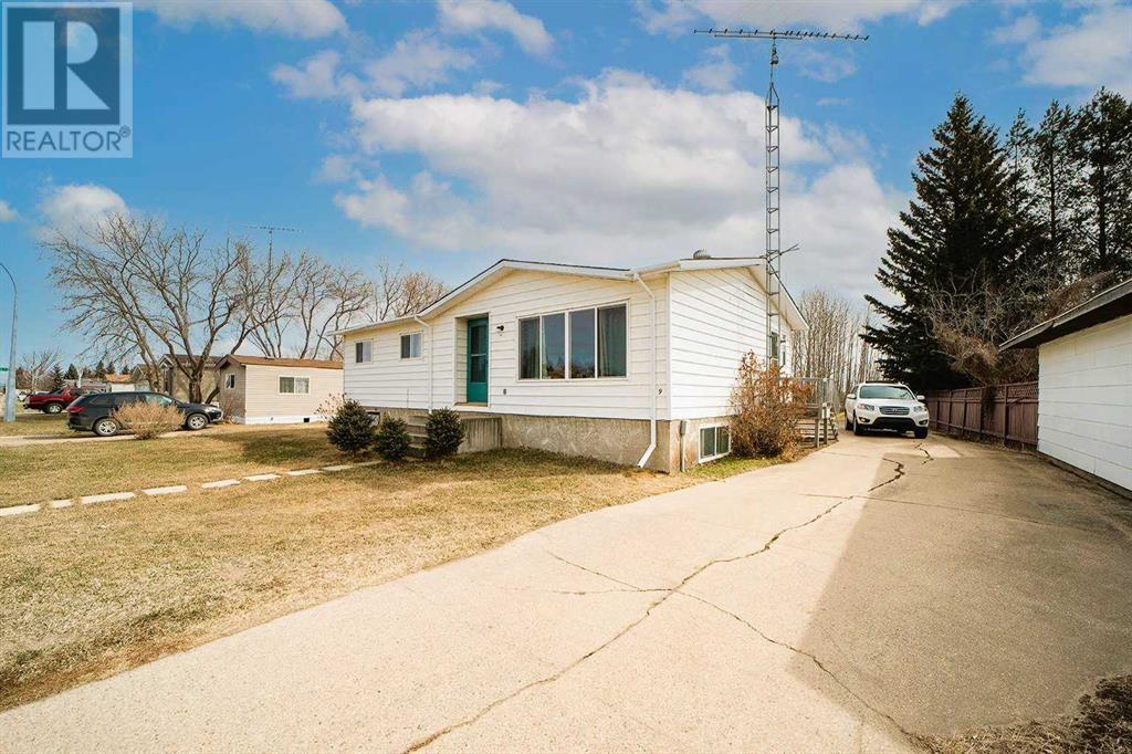 9 Mackenzie Drive, Sedgewick, Alberta  T0B 4C0 - Photo 4 - A2052985