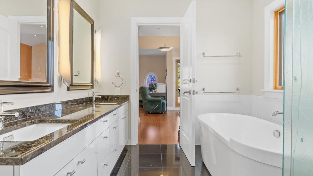 2050 Cliff Avenue, Burnaby, British Columbia  V5A 2K8 - Photo 30 - R2782279