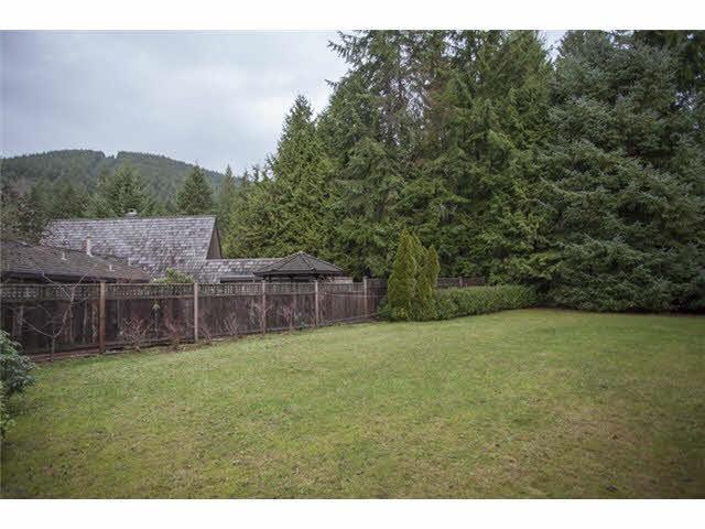 408 Newdale Court, North Vancouver, British Columbia  V7N 3H4 - Photo 8 - R2782324