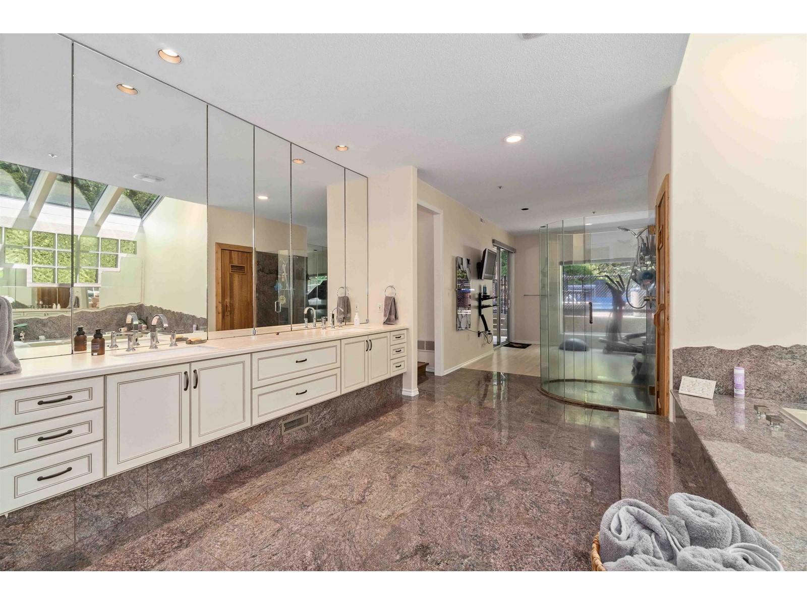 4248 Bedwell Bay Road, Belcarra, British Columbia  V3H 4R2 - Photo 18 - R2782516