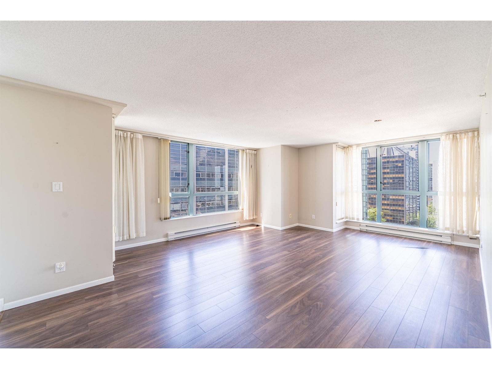 1501 1238 Melville Street, Vancouver, British Columbia  V6E 4N2 - Photo 3 - R2780245