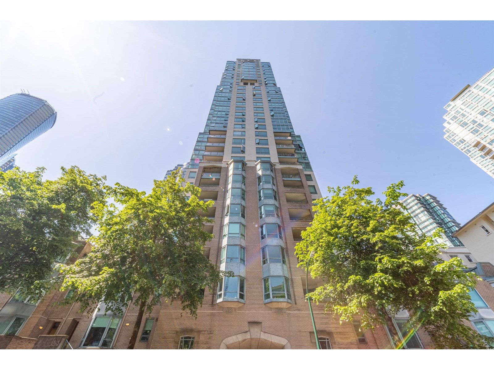 1501 1238 Melville Street, Vancouver, British Columbia  V6E 4N2 - Photo 1 - R2780245