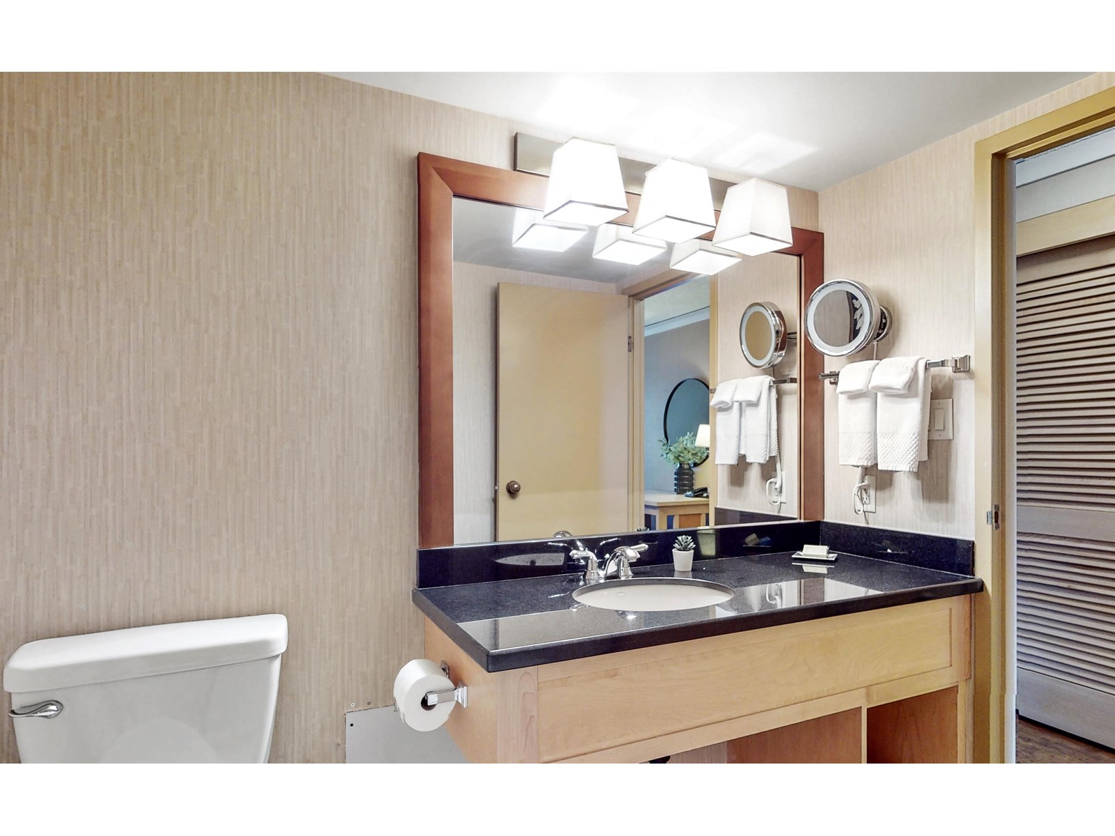 733/735 4050 Whistler Way, Whistler, British Columbia  V8E 1H9 - Photo 19 - R2782551