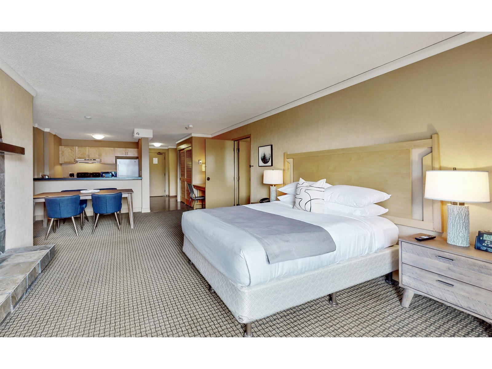 733/735 4050 Whistler Way, Whistler, British Columbia  V8E 1H9 - Photo 5 - R2782551