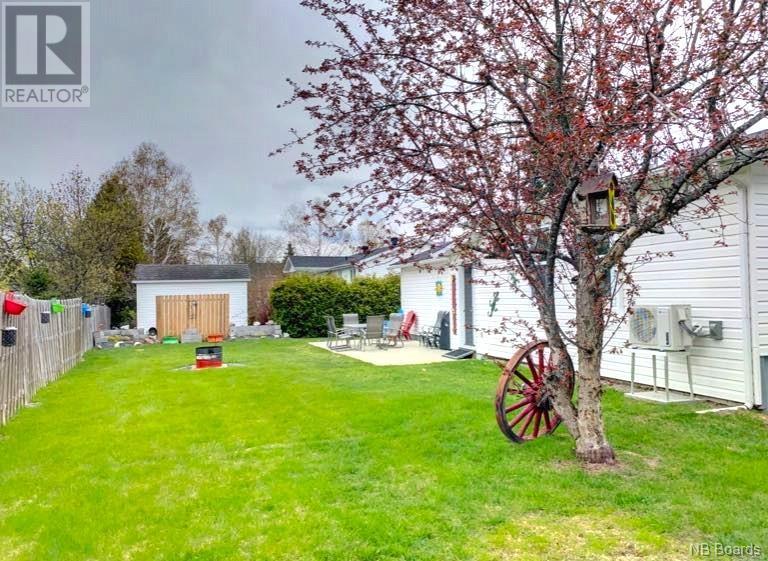 11 Denis Street, Saint-Jacques, New Brunswick  E7B 1E9 - Photo 3 - NB085852
