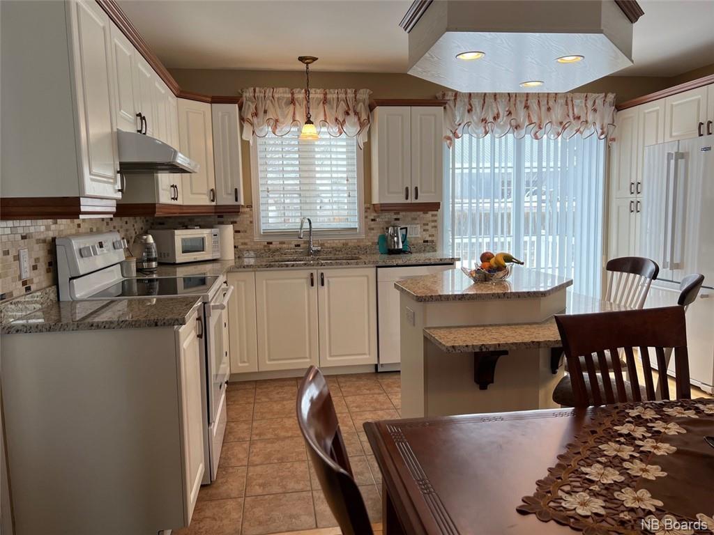 27 Des Pins Street, Clair, New Brunswick E7A 2E6 - Photo 3 - NB085384