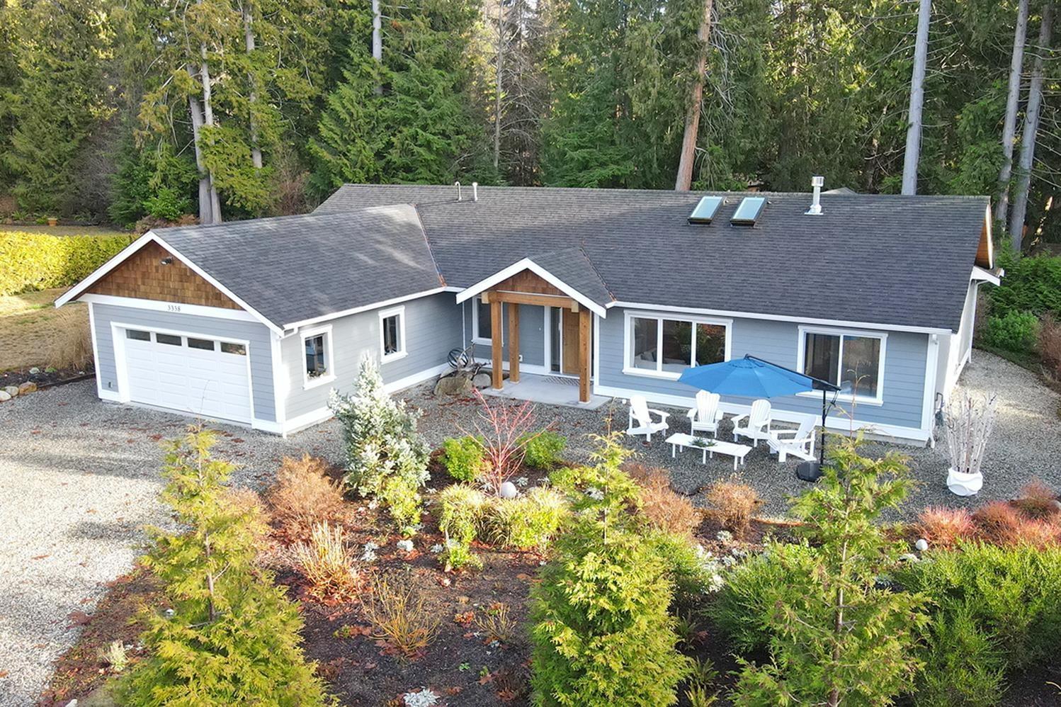 3338 Beach Avenue, Roberts Creek, British Columbia  V0N 2W2 - Photo 2 - R2783159