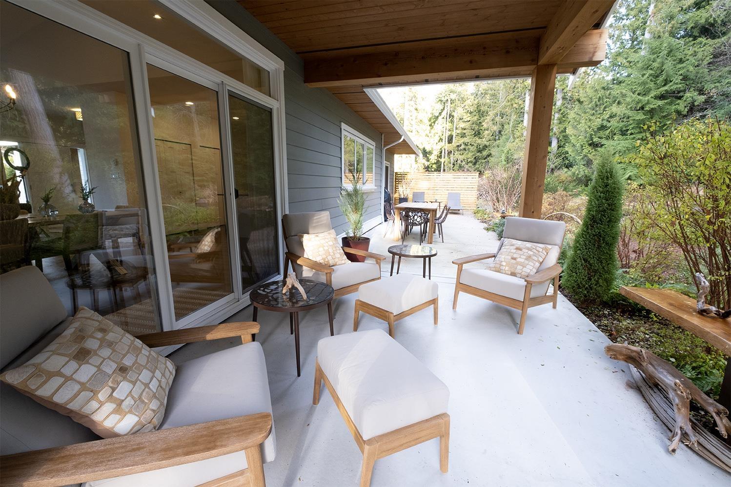 3338 Beach Avenue, Roberts Creek, British Columbia  V0N 2W2 - Photo 36 - R2783159