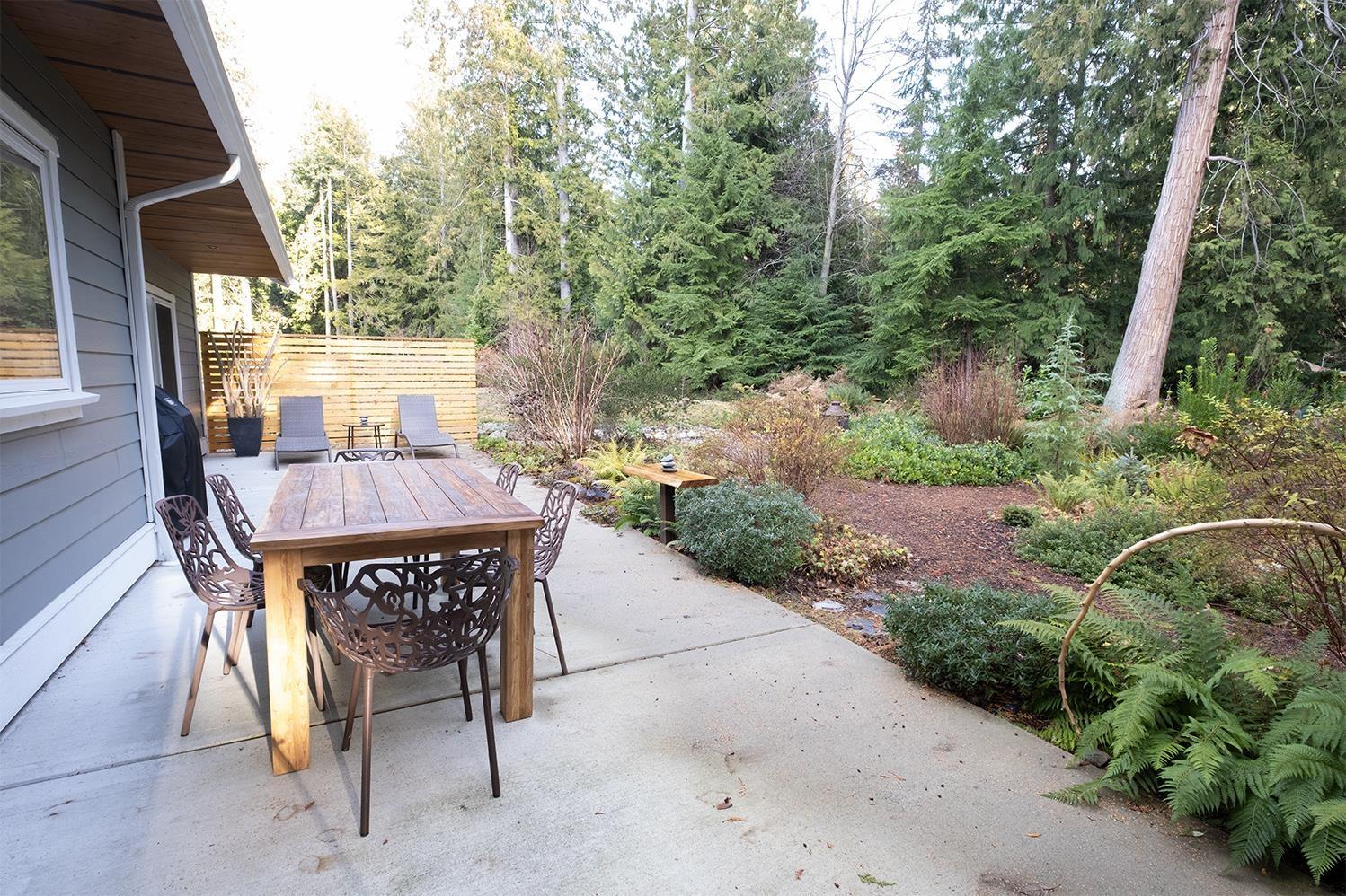 3338 Beach Avenue, Roberts Creek, British Columbia  V0N 2W2 - Photo 37 - R2783159
